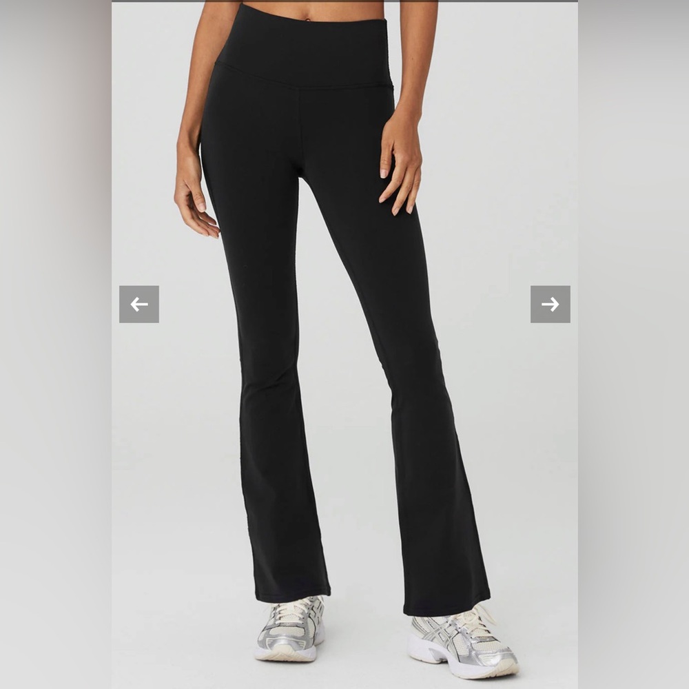 Alo Flare Legging